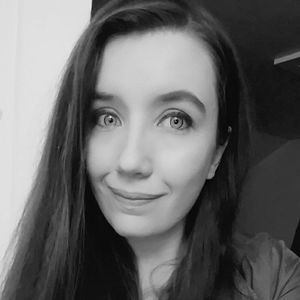 Meet your Posher, Caroline